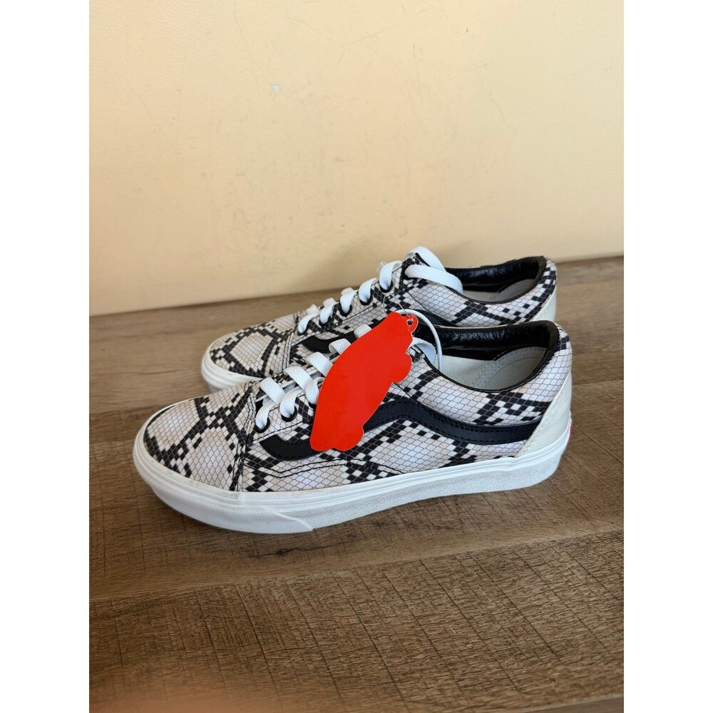 Vans Old Skool sneakers snakeskin print women’s size 7.5
